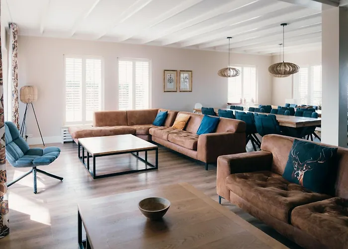 Wellness | 14 Personen Villa *